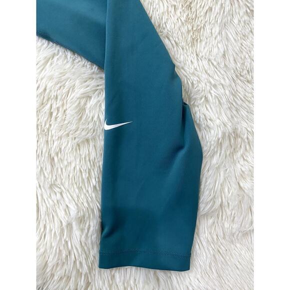 Nike Dri-Fit One Mid-Rise Leggings - Size XL  (EUC) - Picture 5 of 8